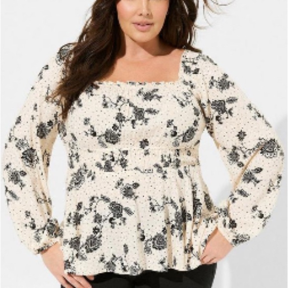 Torrid 00 Rayon Babydoll Floral Print Women's Top - Cream and Black
